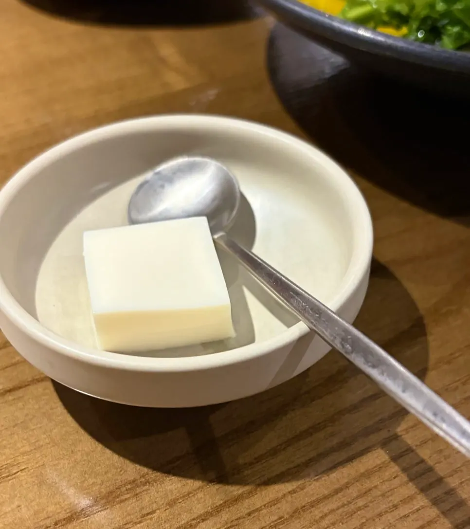 모담 어반 밑반찬 구성
