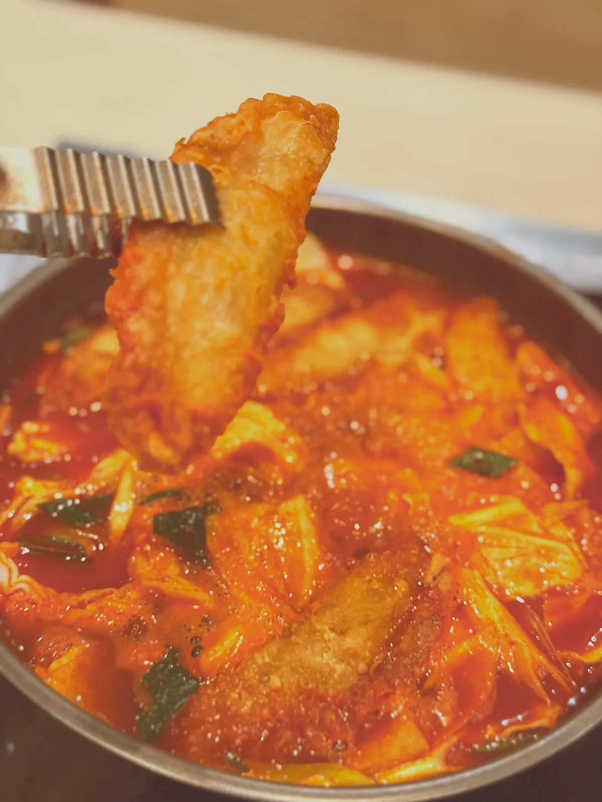 Table setting for instant tteokbokki at Hyeonseonine Premium IFC Mall Branch