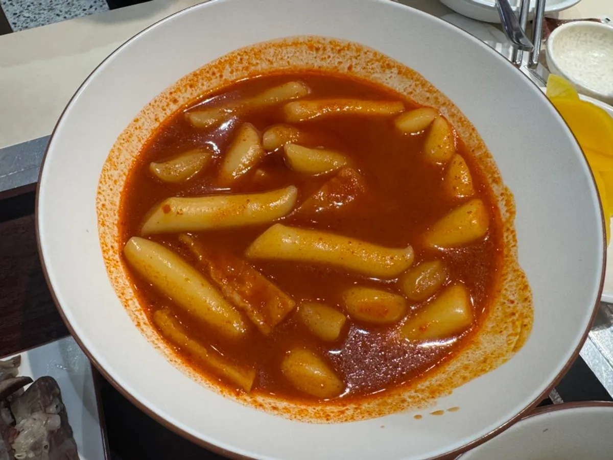 A plate of round rice balls