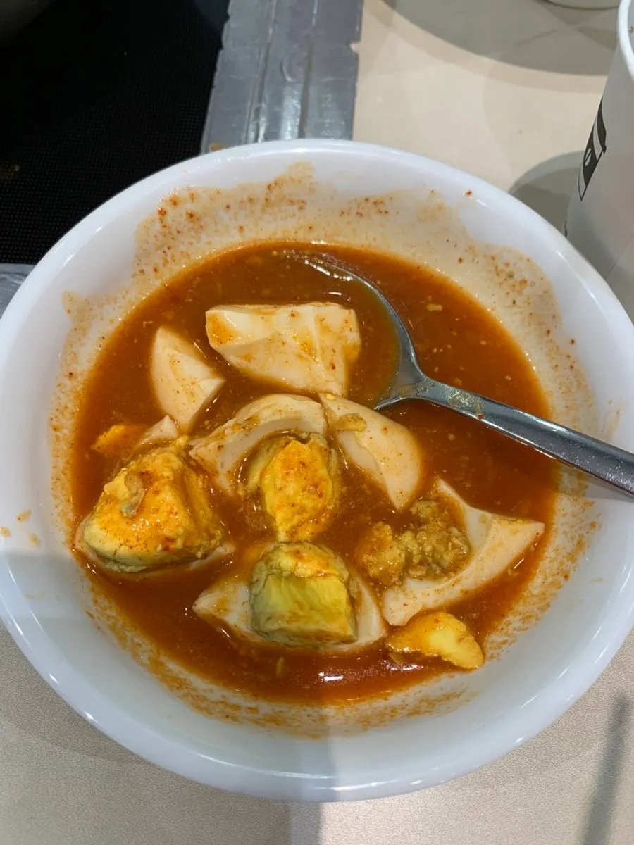 Mandu and fried snacks cooked and ready to eat