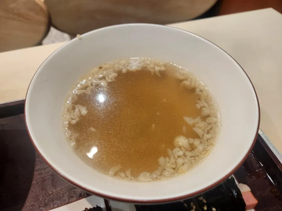 현선이 세트에 함께 나온 순대 접시