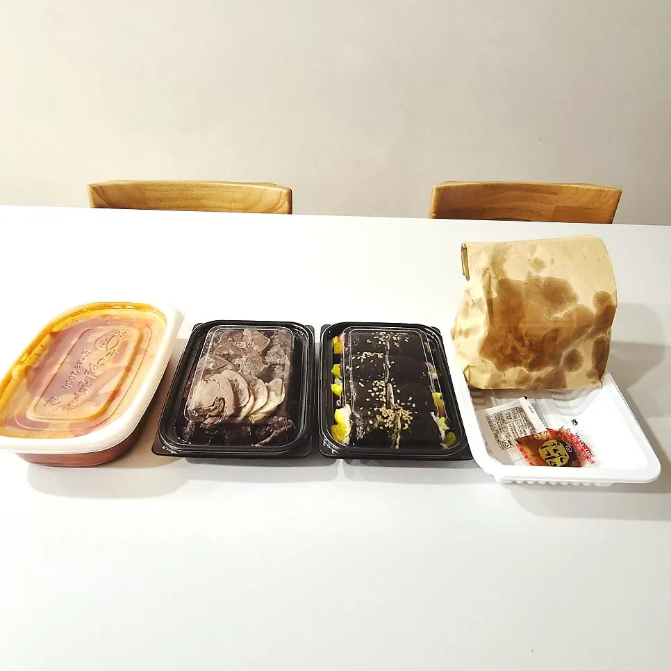 Hyeonseonine takeout bag brought home