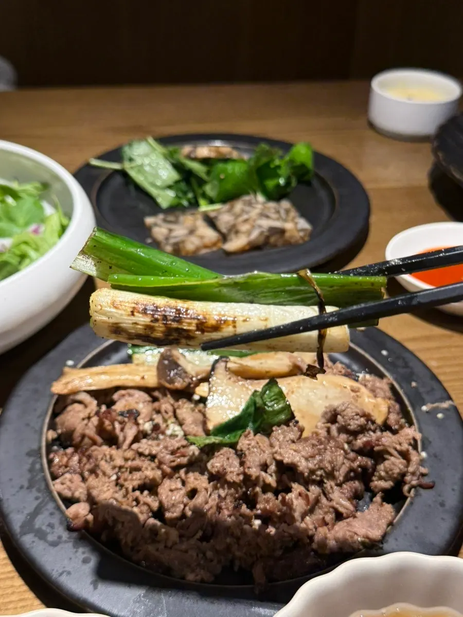 Bulgogi served with multigrain rice