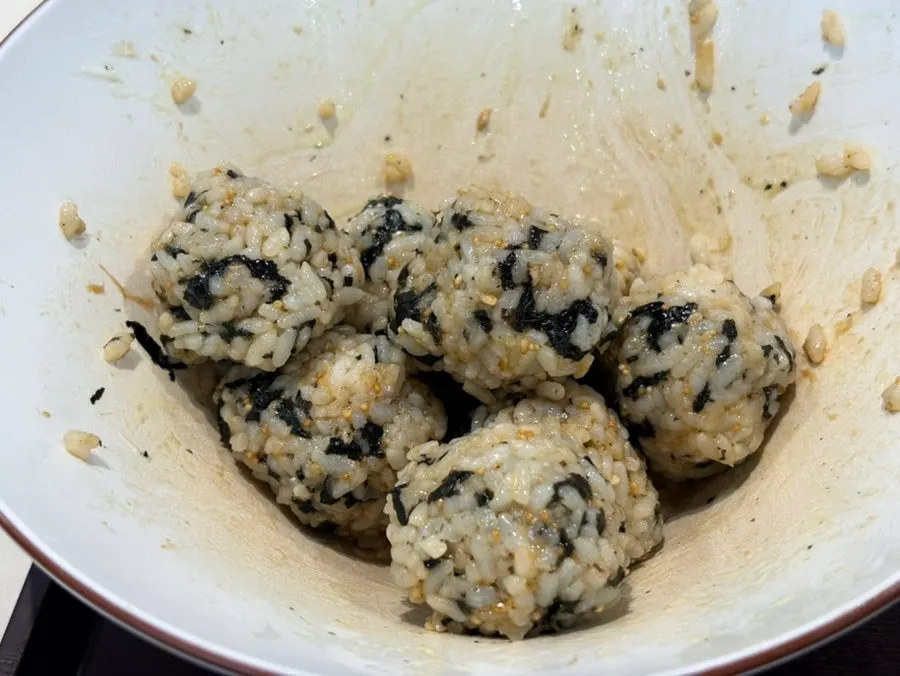 주먹밥 형태로 나온 김밥
