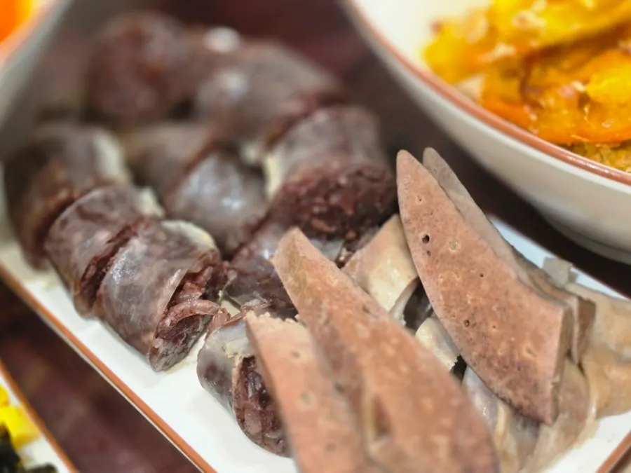 현선이세트에 나온 찰순대 접시