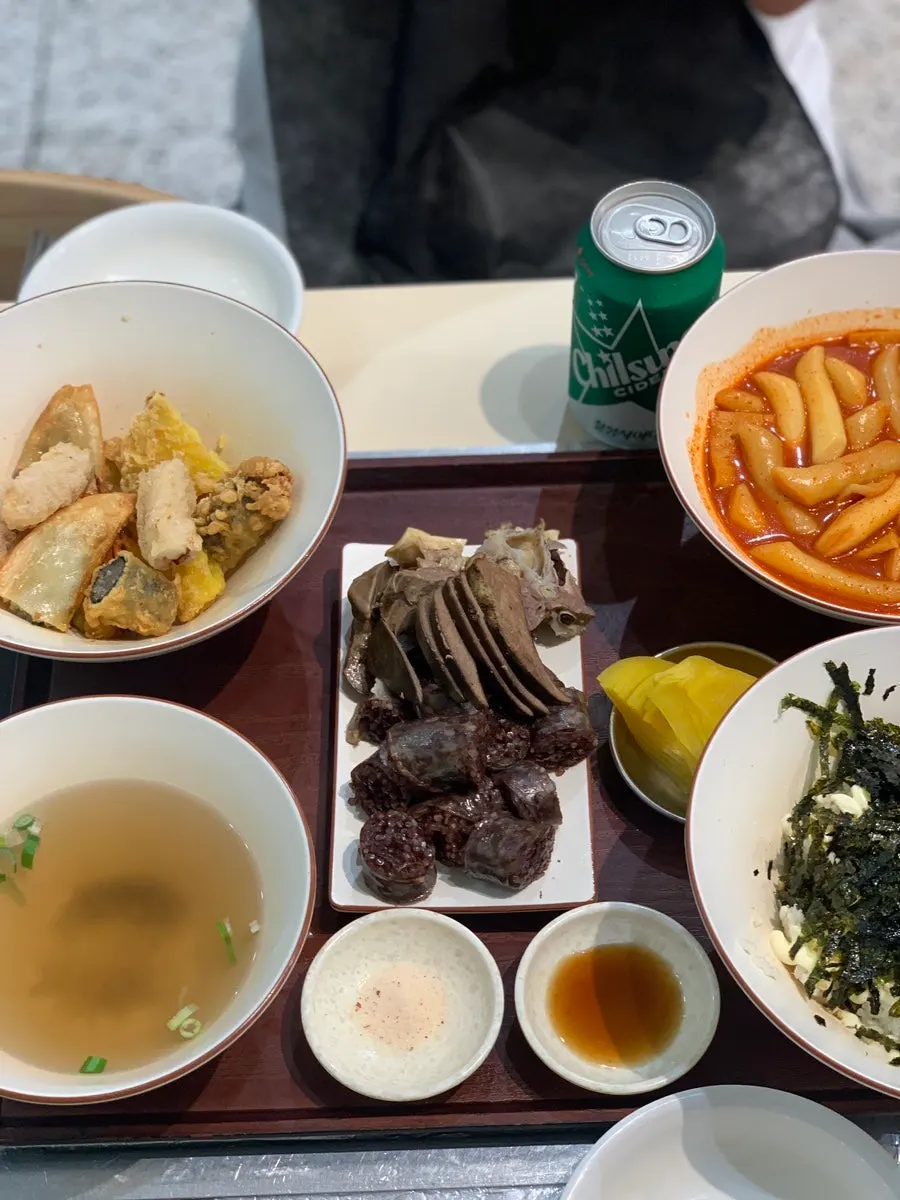 Fish cake broth served alongside the Hyeonseoni Set