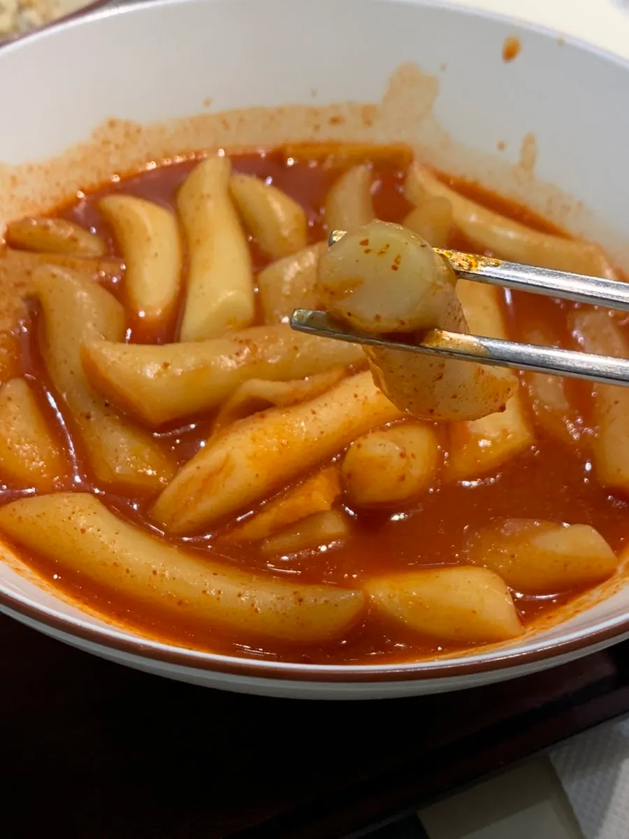 Plate of sweetly seasoned tteokbokki