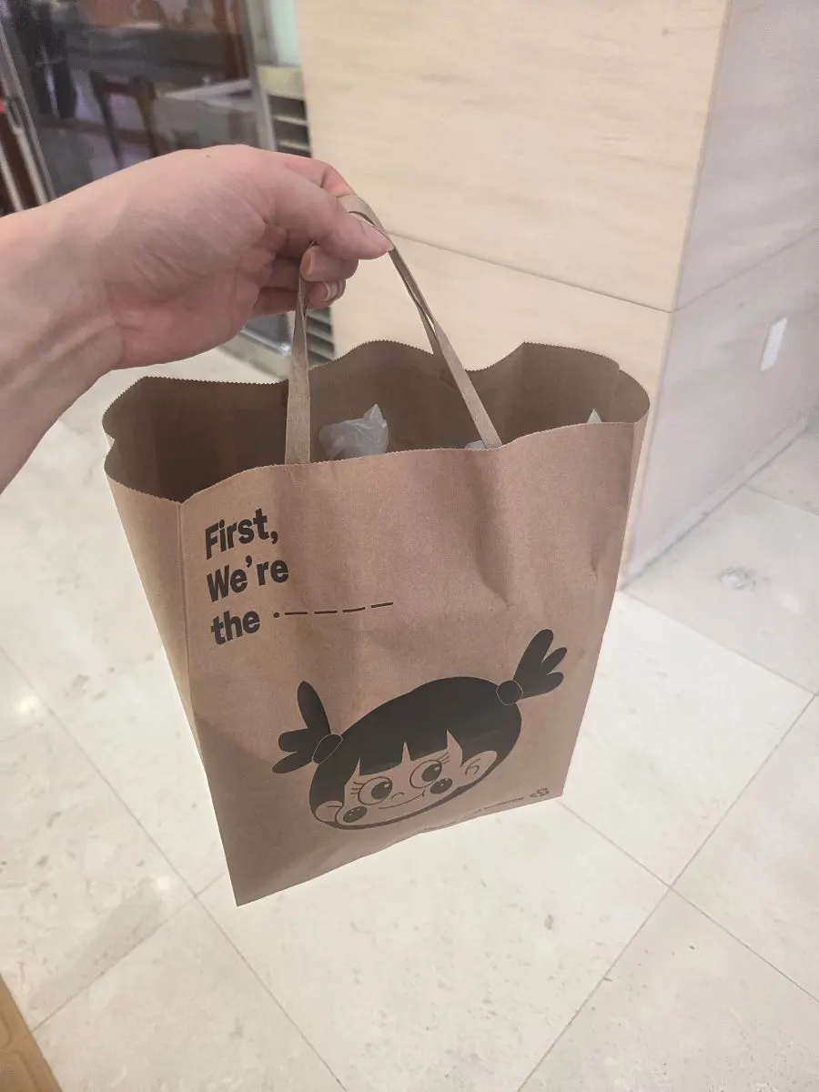 Contents of the packed Hyeonseoni Set