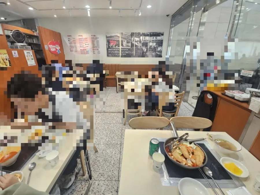 새단장한 현선이네 IFC몰점 매장 내부