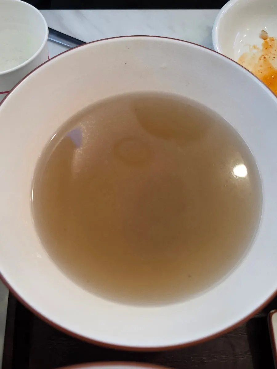 칼칼한 오뎅국물 한 컵