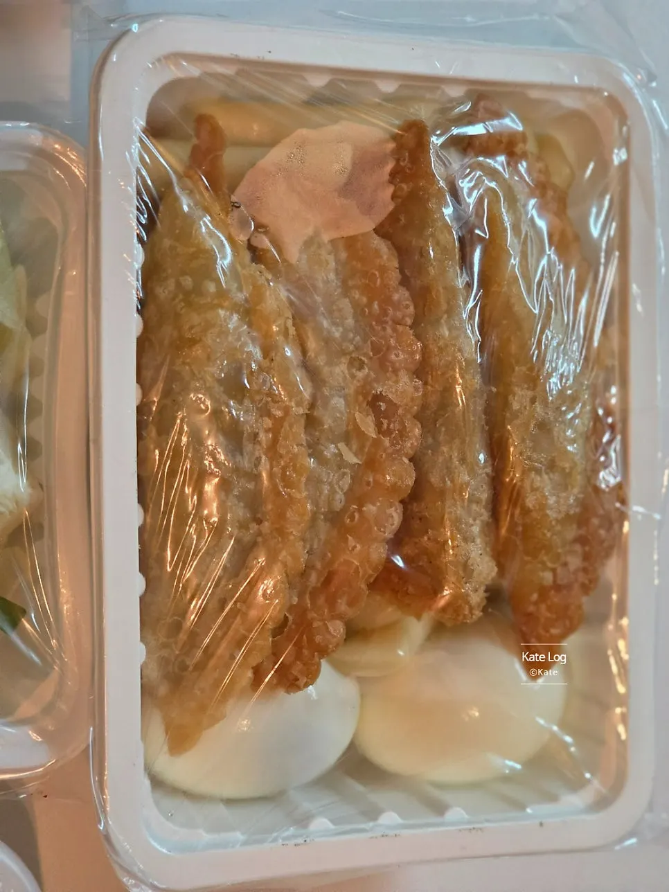 Instant tteokbokki set including a can of soda