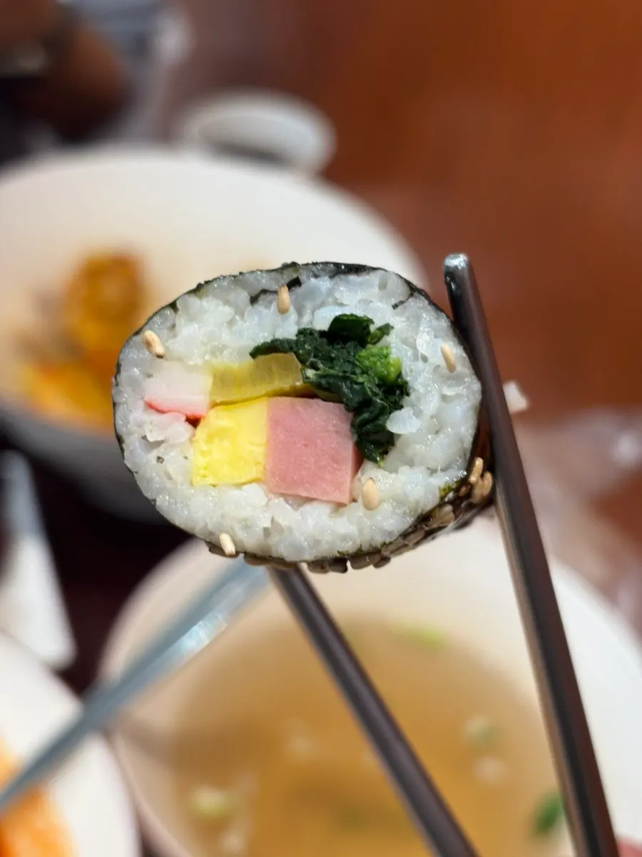현선이세트에 포함된 김밥 한 줄
