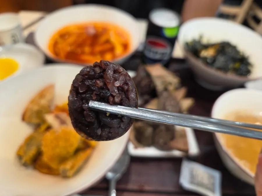 Chapssundae bersama garam dan kicap self-service