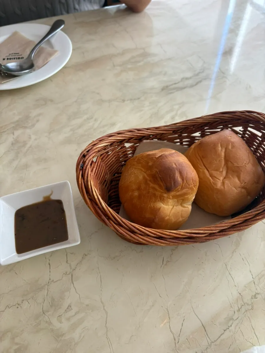 Balsamic cream and breakfast rolls