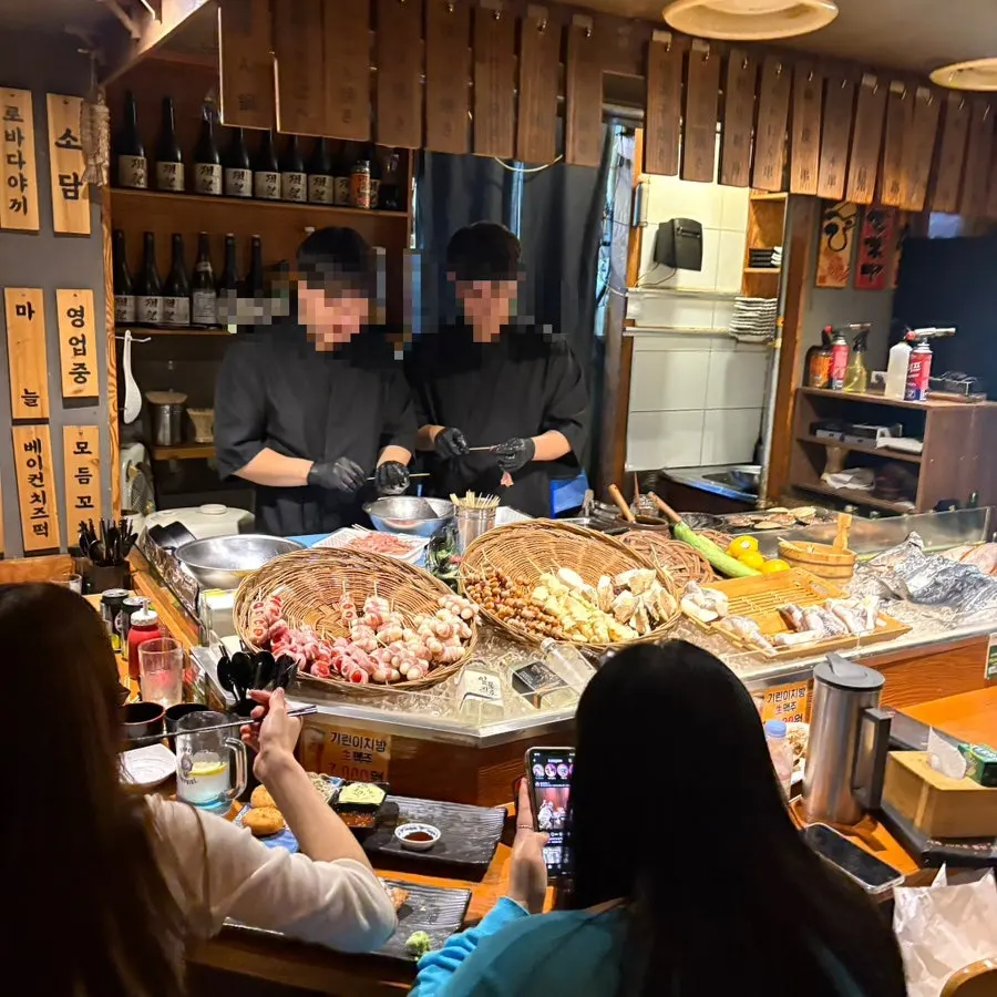 추천 메뉴 조합으로 주문한 이자카야 메뉴