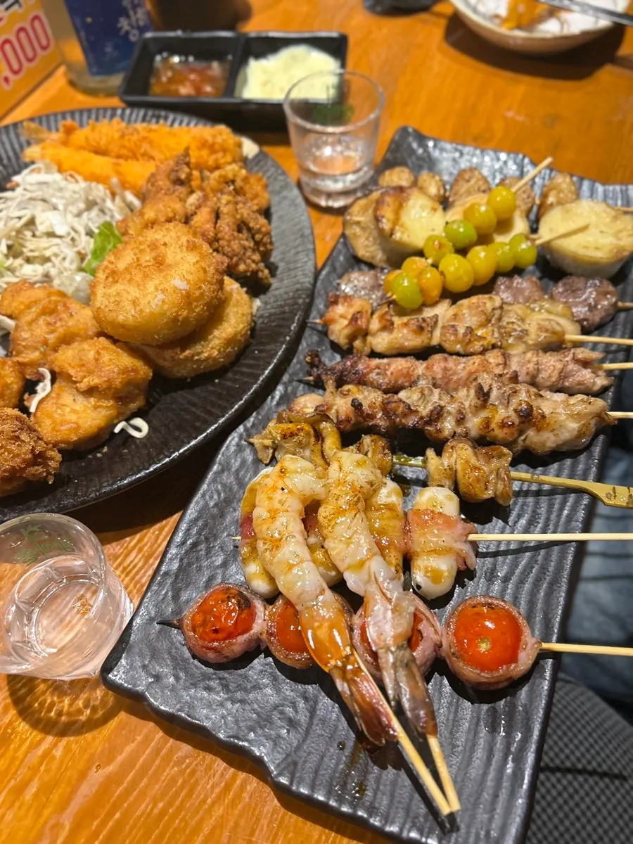 숯불에 구워 나온 모듬꼬치