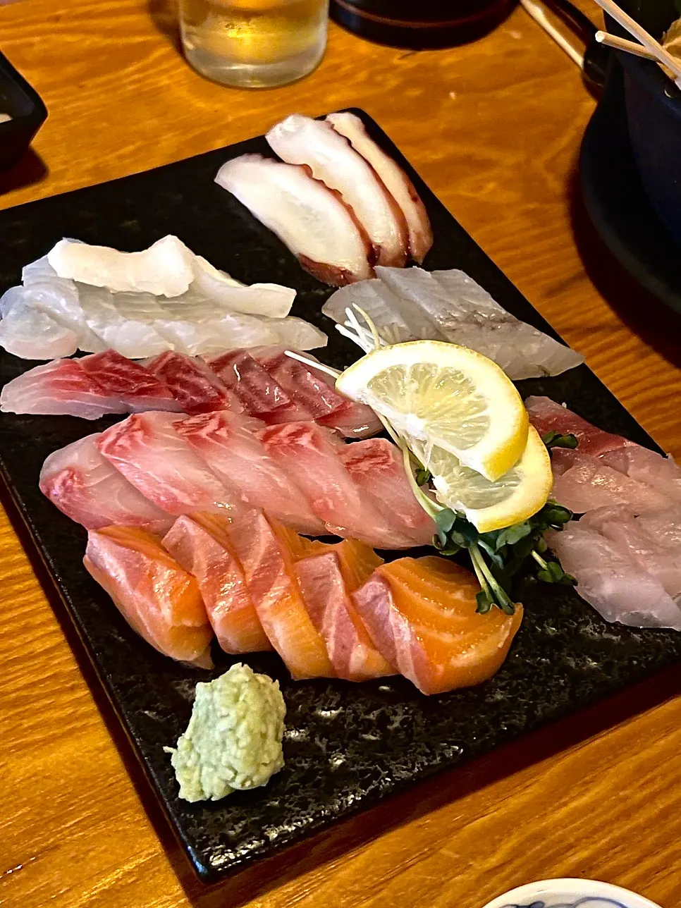 A small-size assorted sashimi plate