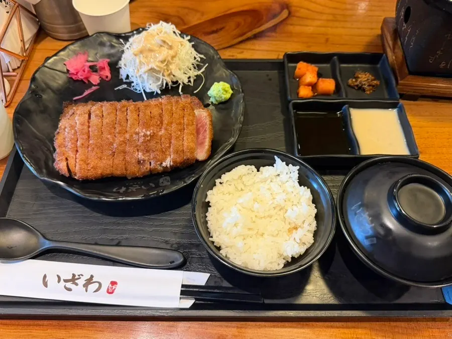Table set with double gyukatsu and side dishes