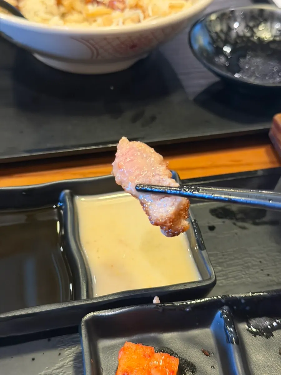 Dontoro-don eaten together with cabbage