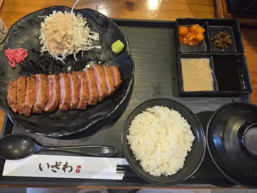 Sirloin gyukatsu on a ceramic plate