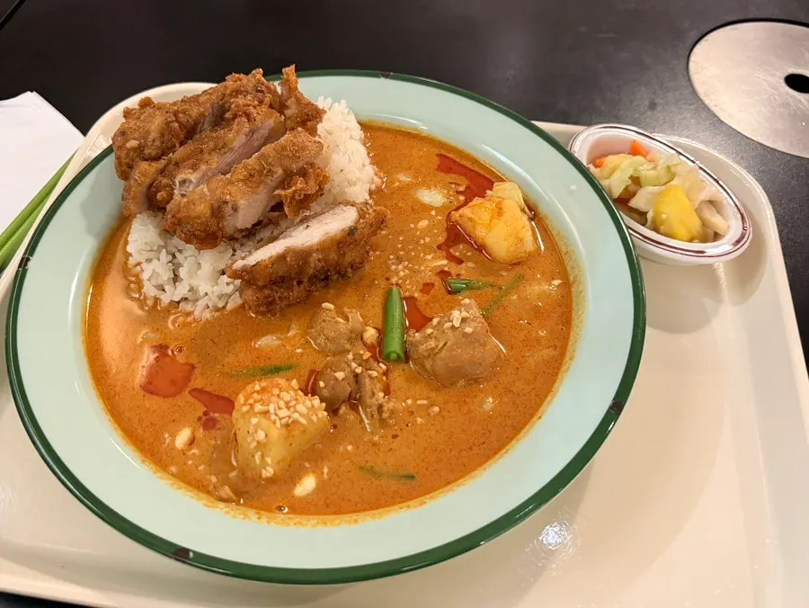 Jeongyun Kitchen red curry chicken rice