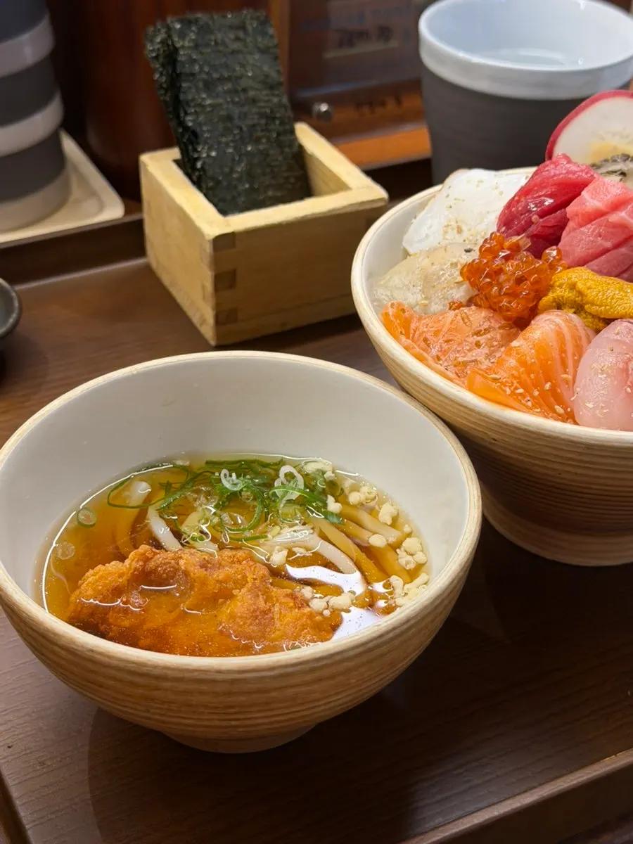 Noodles and fried dish included with a main order