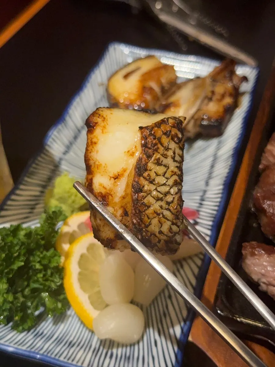 Grilled mero that pairs well with beer