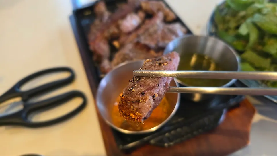 Lamb dipped in cumin seasoning