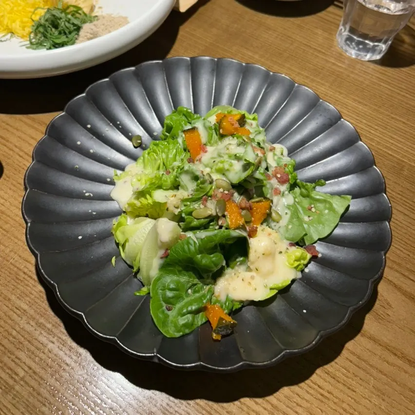 흑임자를 올린 담백한 녹두죽