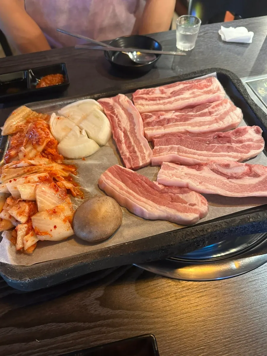 콩나물이 섞인 파채 반찬