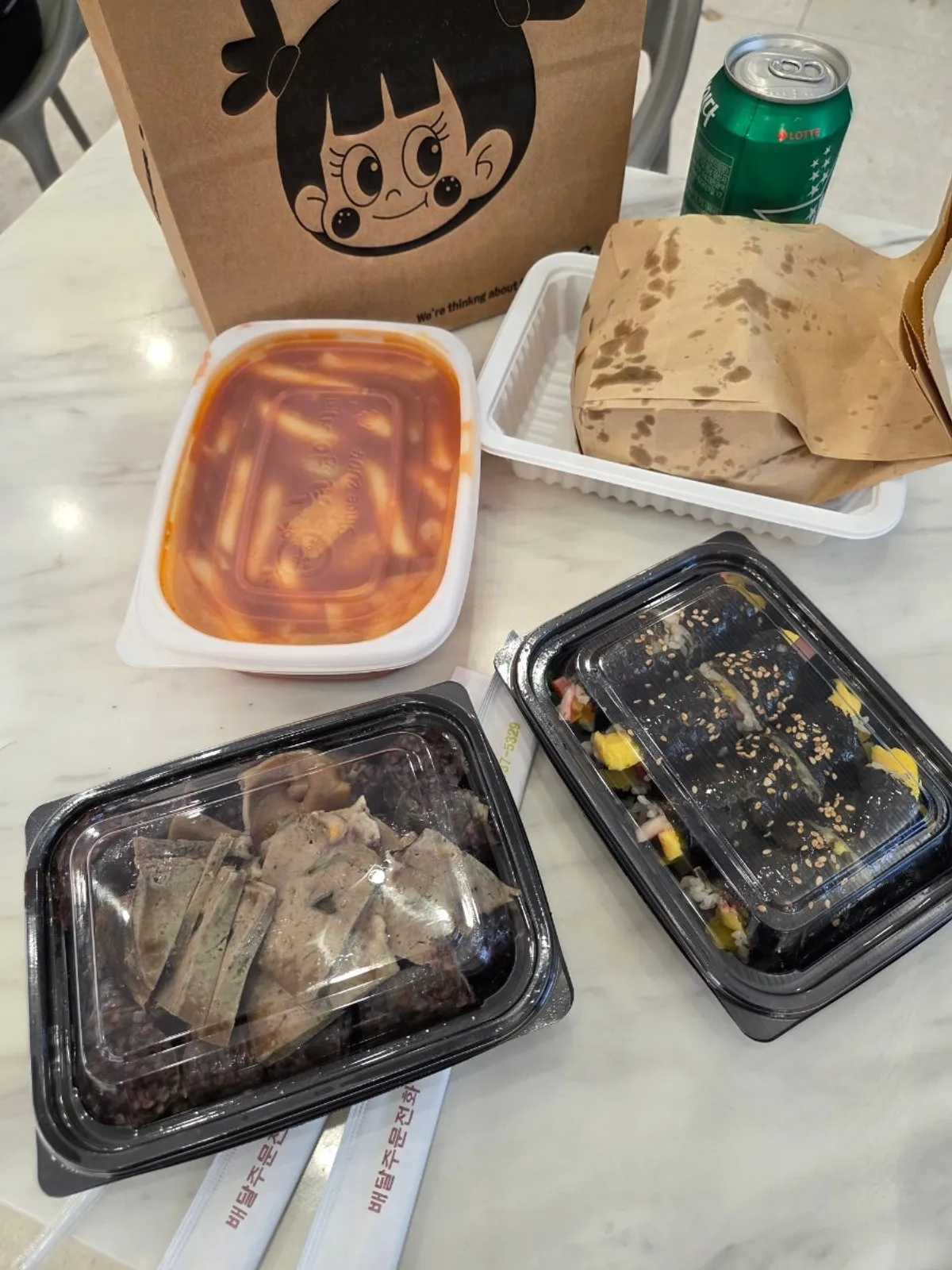 Hyeonseonine Set packed for takeout at Hyeonseonine Premium IFC Mall Branch