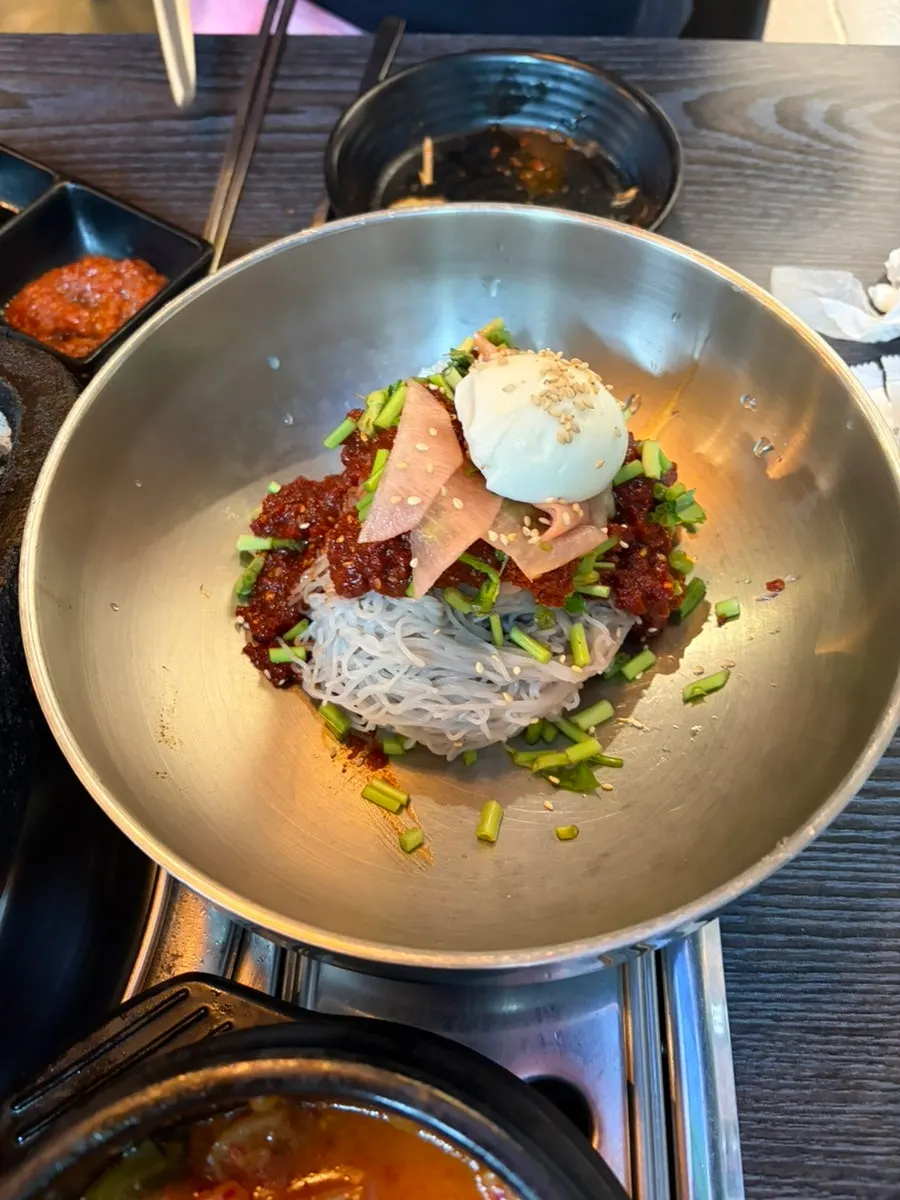 Grilled pork jowl