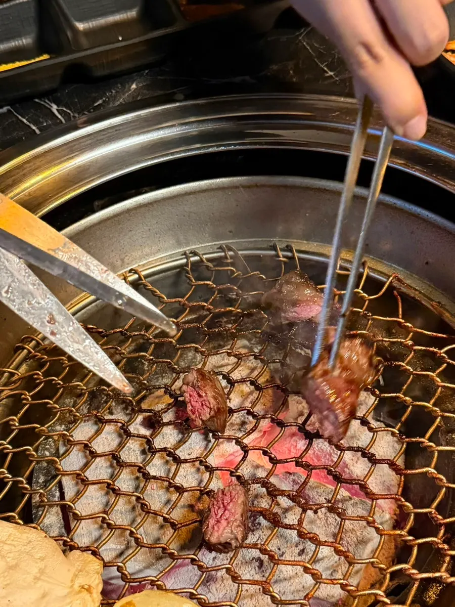두께감 있는 등심 구이