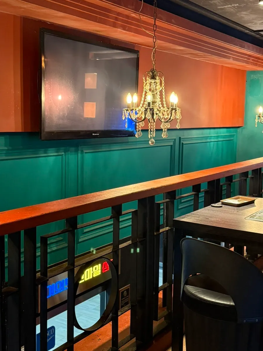 Interior decor of Smile Samgyeop