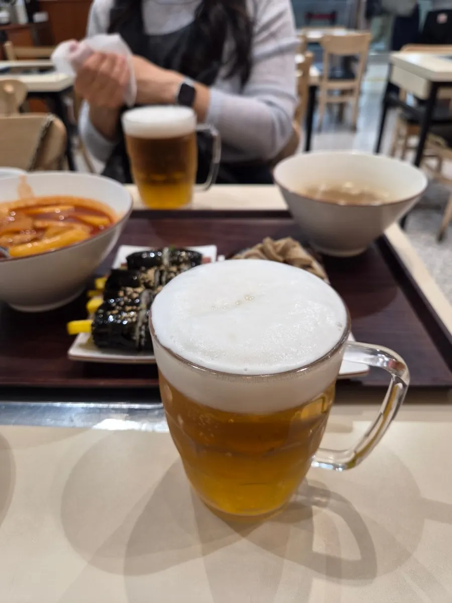 Tteokbokki enjoyed with beer