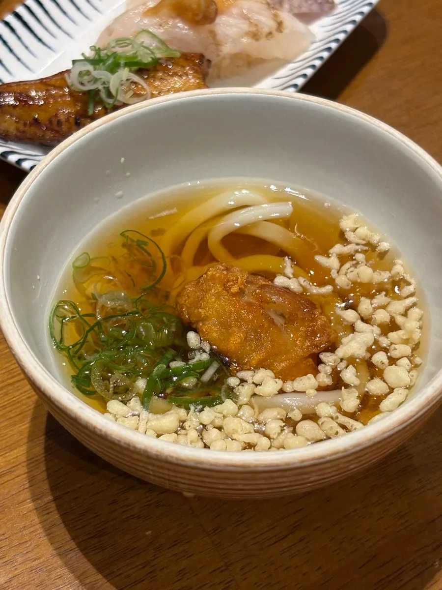 Cold udon topped with karaage
