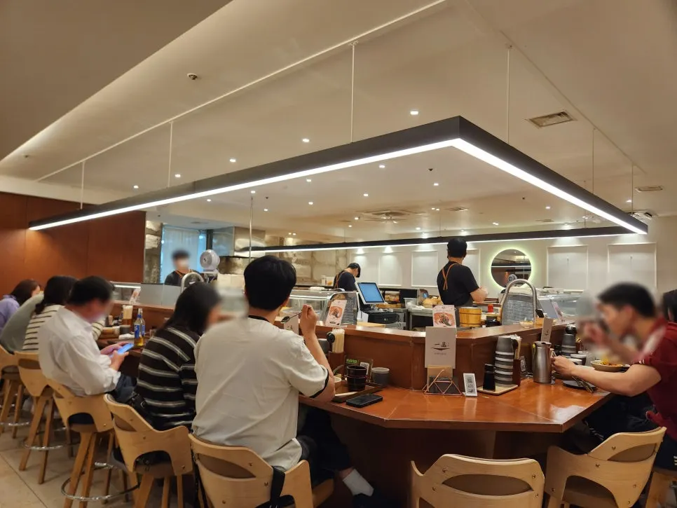 Bar counter seats where the chef makes sushi