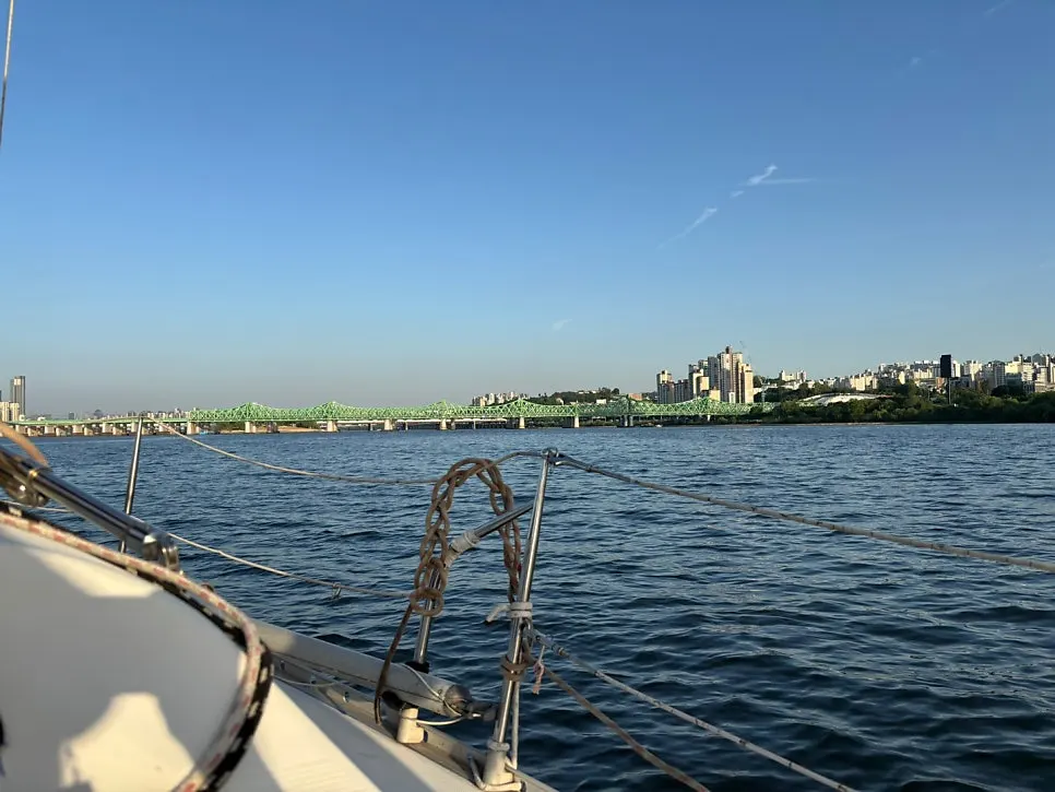 Surrounding scenery during a Han River yacht cruise
