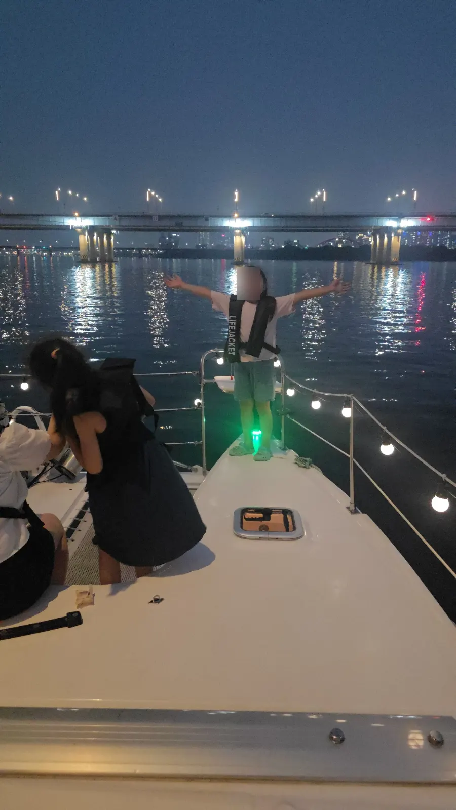A yacht tour prepared with music, drinks, and snacks