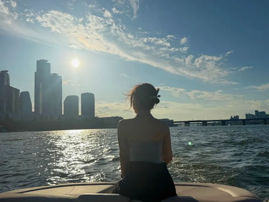 Yacht tour photo before sunset
