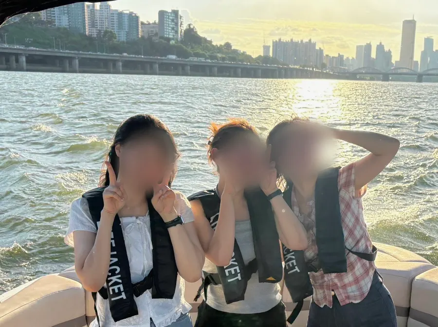 Private yacht tour enjoyed with friends