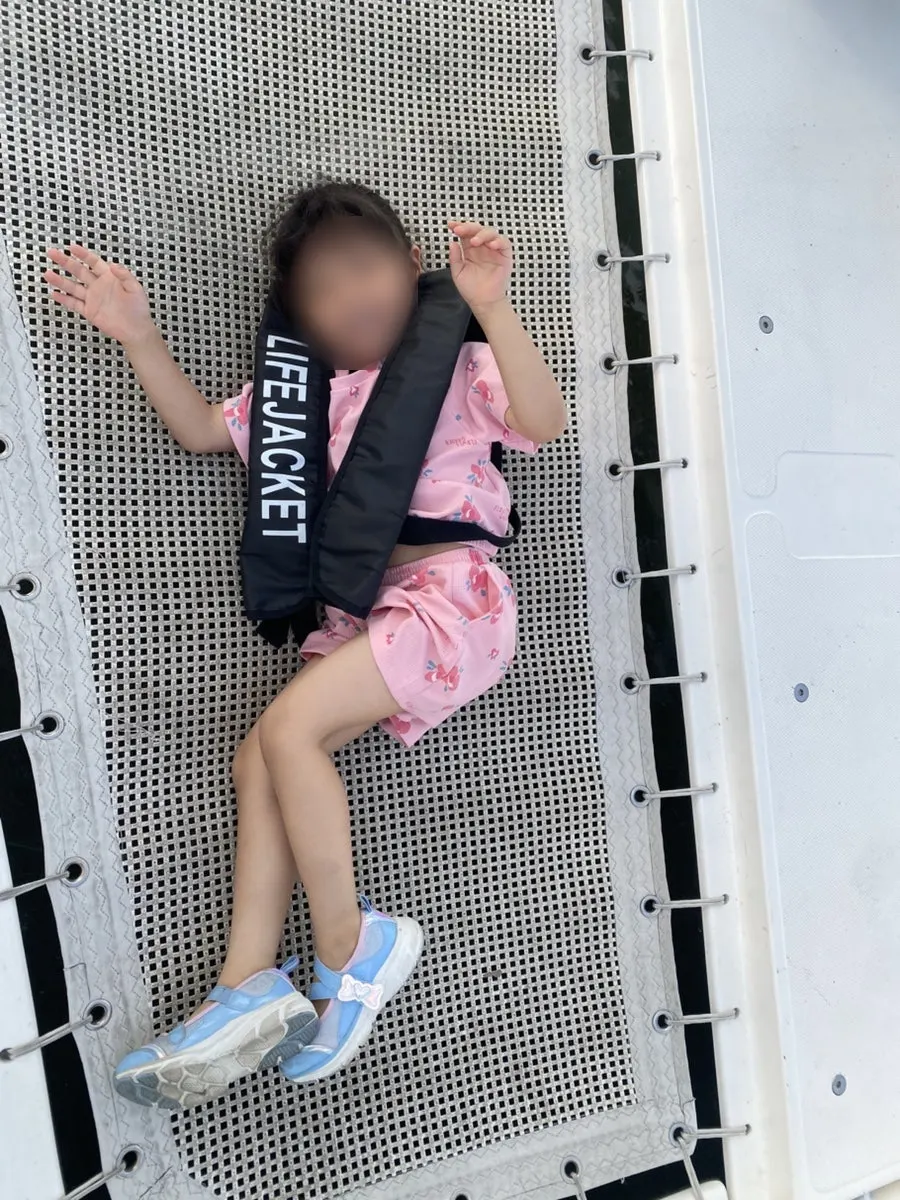 Han River yacht scenery enjoyed with children