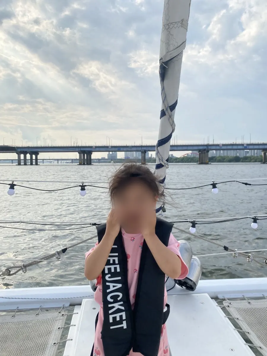 Private Yeouido Han River yacht