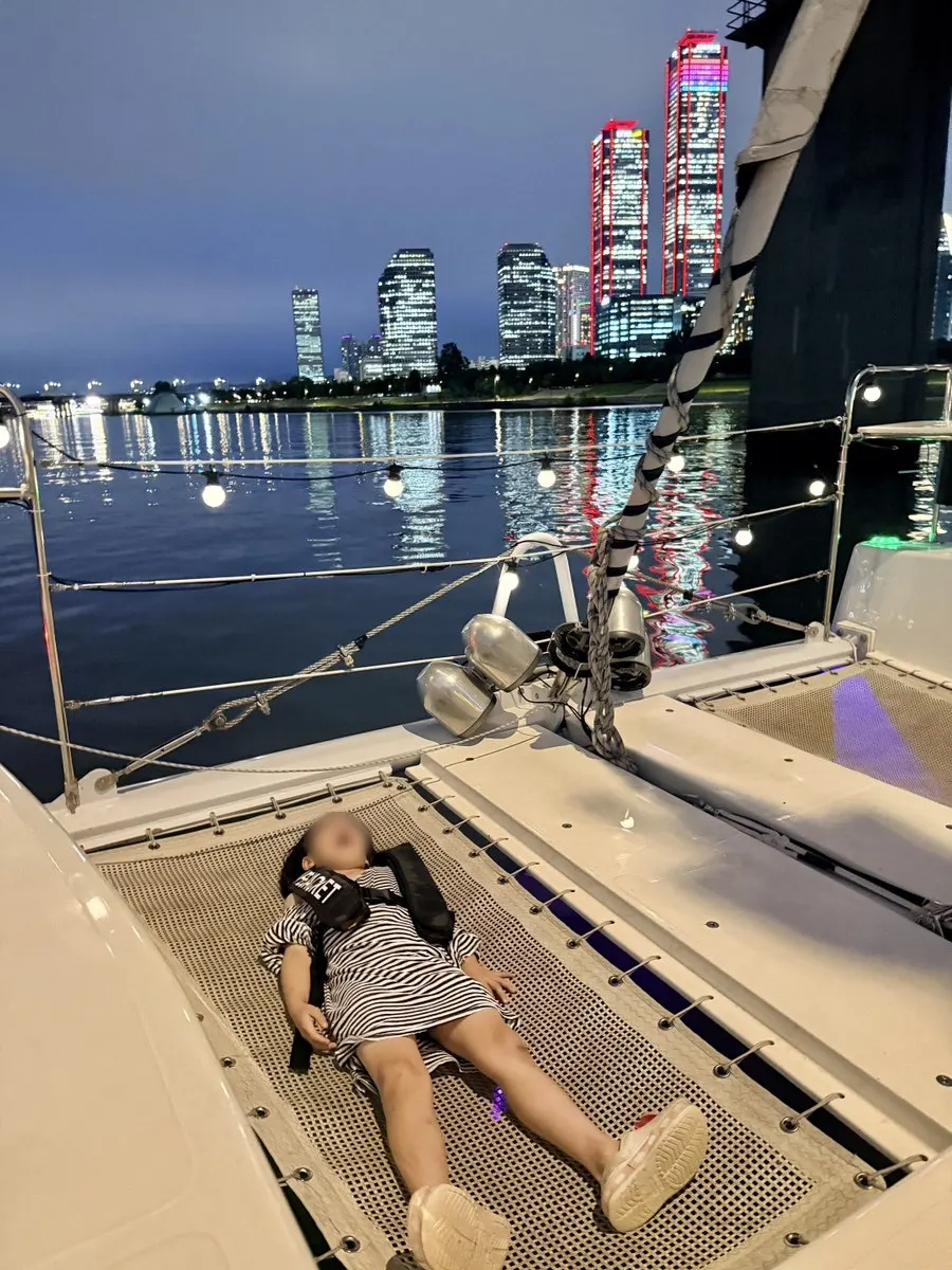 Proposal yacht tour