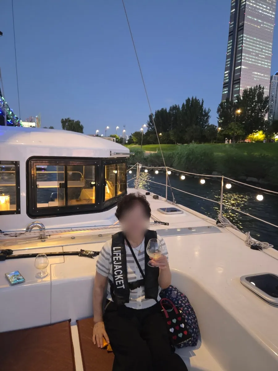 Safety briefing before boarding the yacht