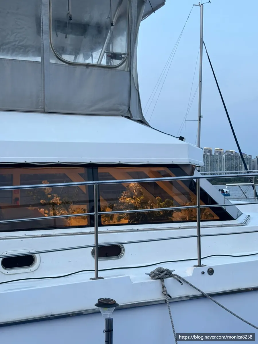 Preparing for a Han River yacht proposal