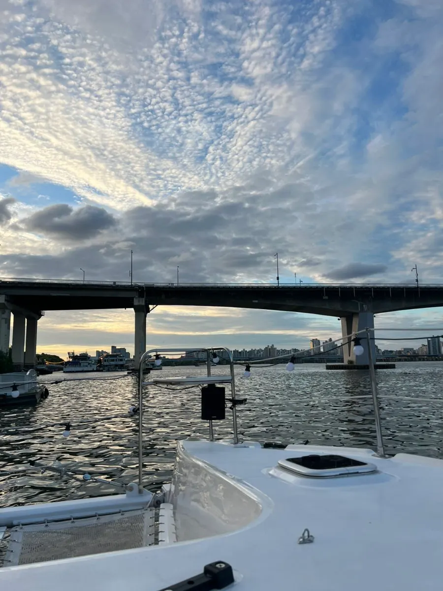 Drinks provided during the yacht ride