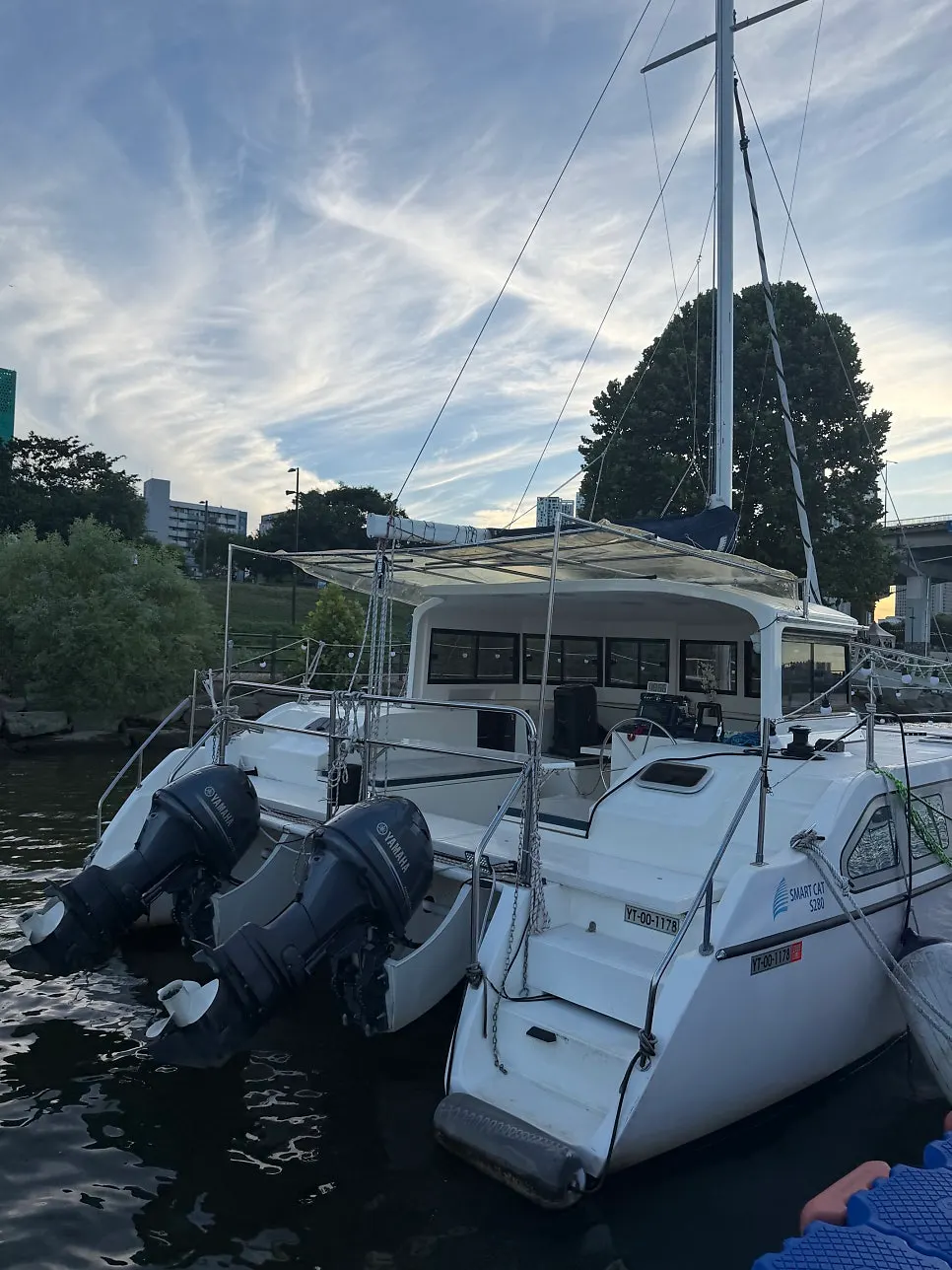 Han River night-view yacht tour