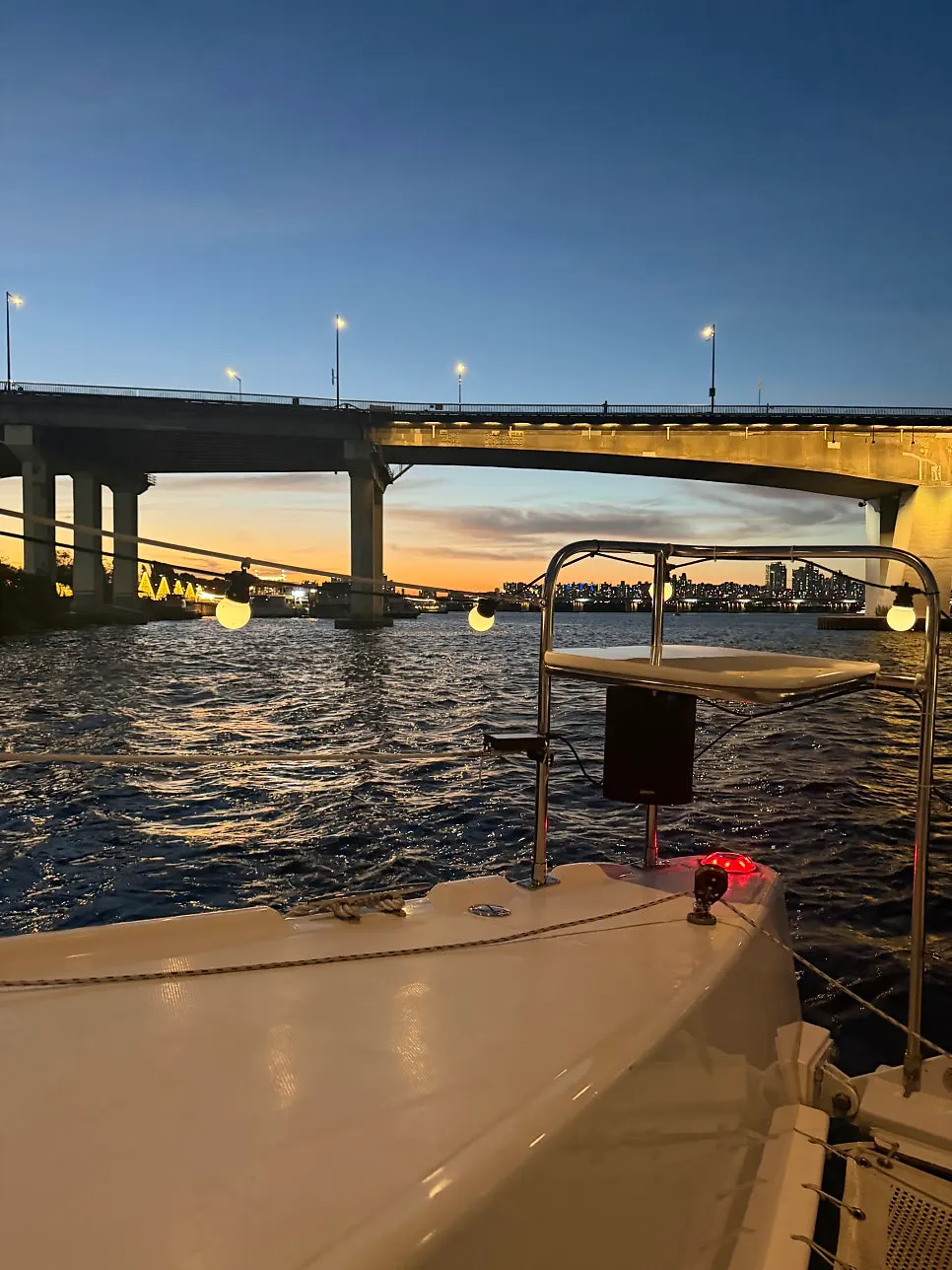 Han River sailing with someone precious