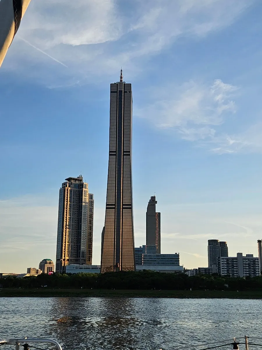 와인과 함께 준비된 핑거푸드